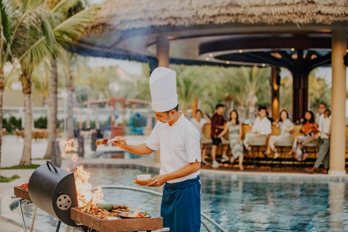  Với khách nghỉ dưỡng, một địa chỉ ăn uống đáng trải nghiệm hoàn toàn có thể trở thành yếu tố quyết định khi lựa chọn điểm đến. Ảnh: New World Phu Quoc