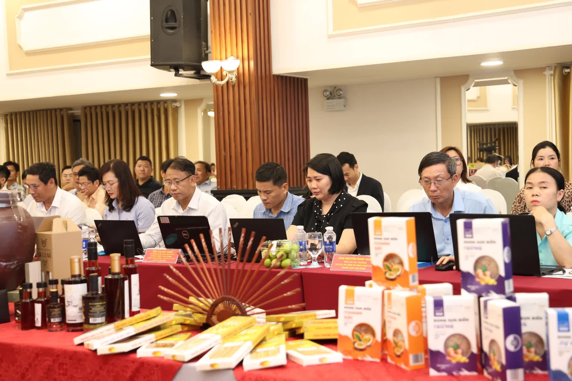 Hội đồng OCOP tỉnh họp đánh giá, phân hạng sản phẩm OCOP vào tháng 4-2026
