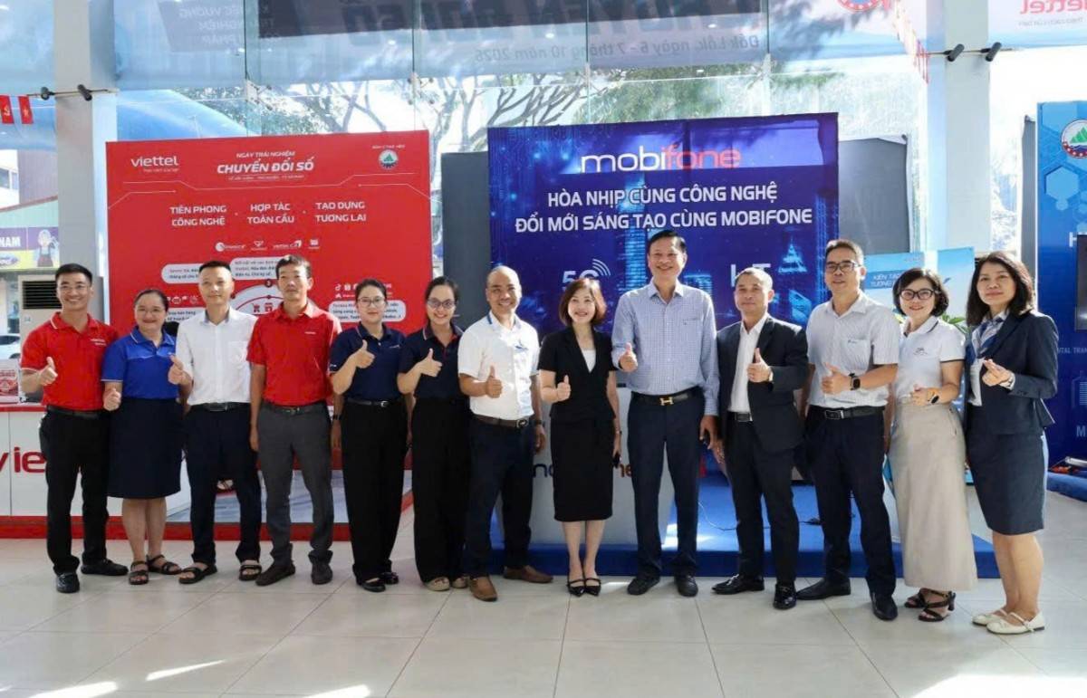  Lãnh đạo Hiệp hội Doanh nghiệp tỉnh Đắk Lắk cùng lãnh đạo các doanh nghiệp viễn thông và giải pháp số uy tín tham gia chương trình