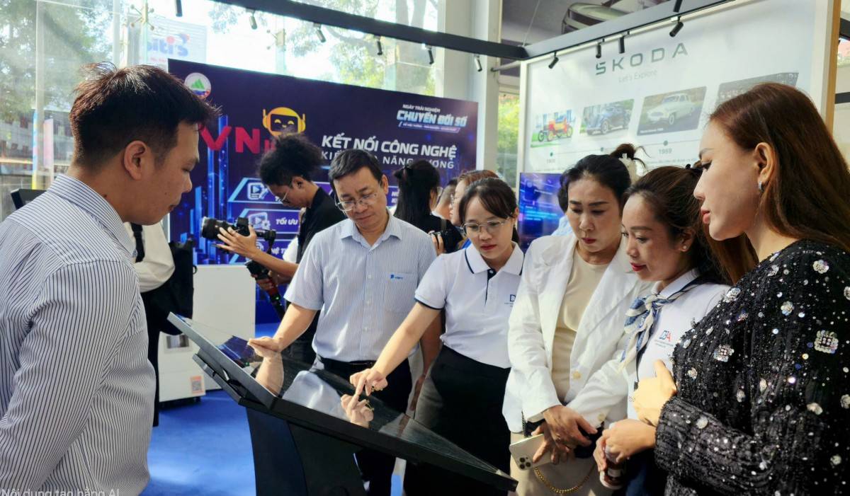 Chuyên gia VNPT Đắk Lắk giới thiệu các công cụ số thiết thực cho doanh nghiệp.  