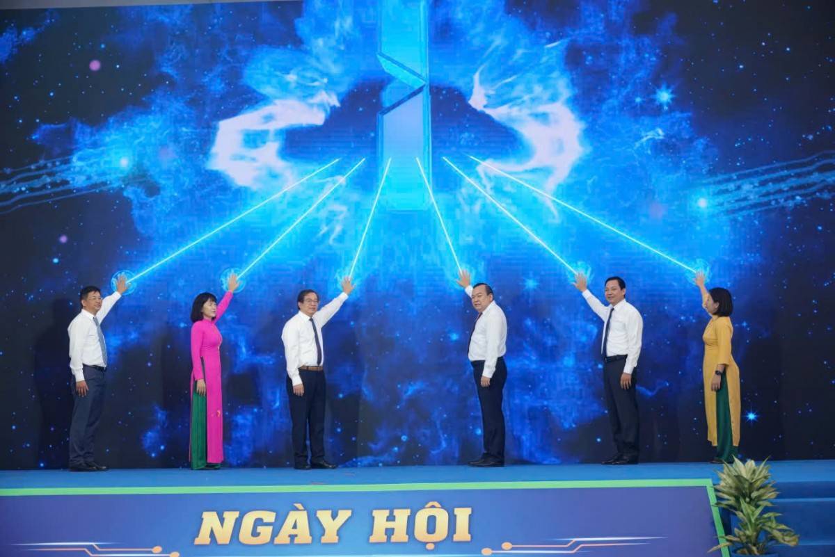 Nghi thức khai mạc Ngày hội Khoa học, Công nghệ, Đổi mới sáng tạo và Chuyển đổi số tỉnh Tây Ninh năm 2026