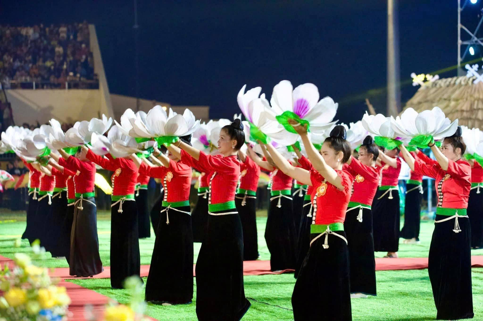 Lễ hội Mường Lò 2026: Vòng Xòe nối dài di sản, mở rộng không gian du lịch Tây Bắc