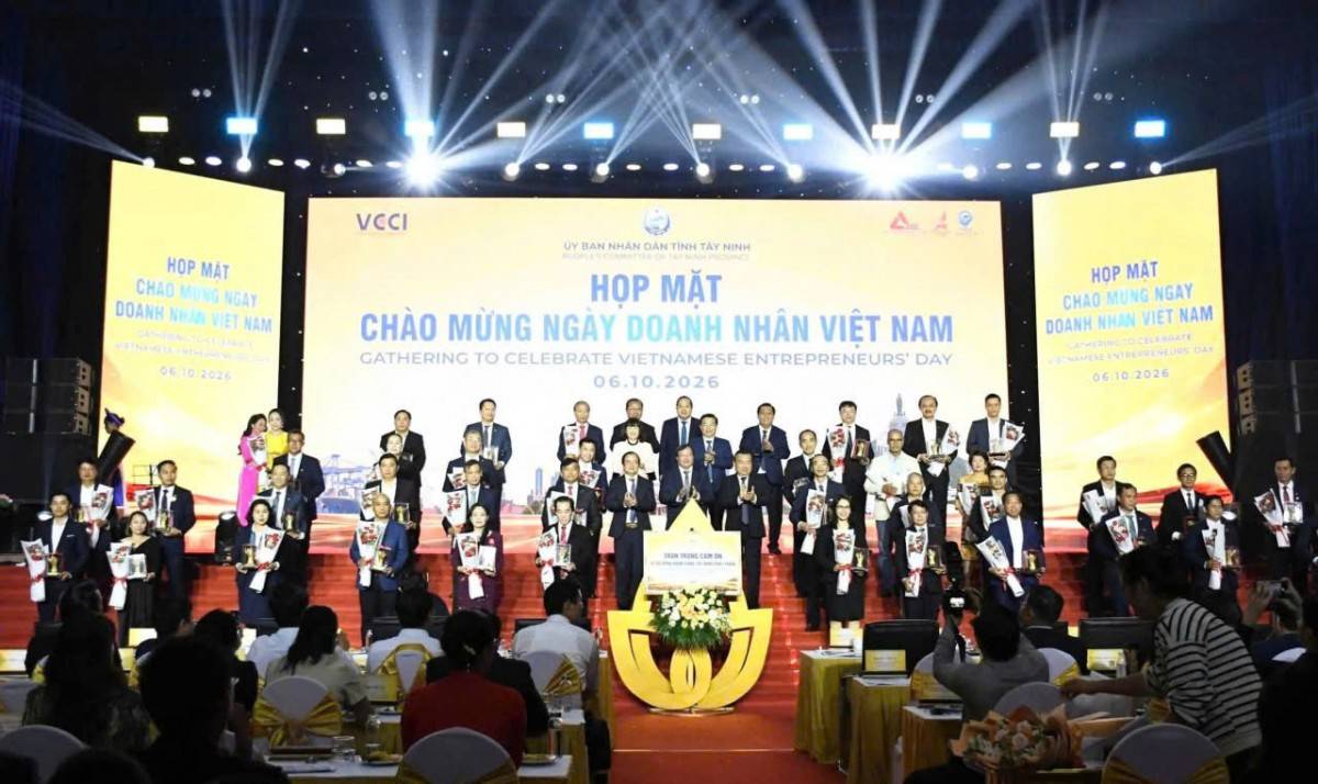 Doanh nhân Nguyễn Minh Tâm vinh dự nhận Bằng khen của Thủ tướng Chính phủ: Khẳng định bản lĩnh doanh nghiệp Việt