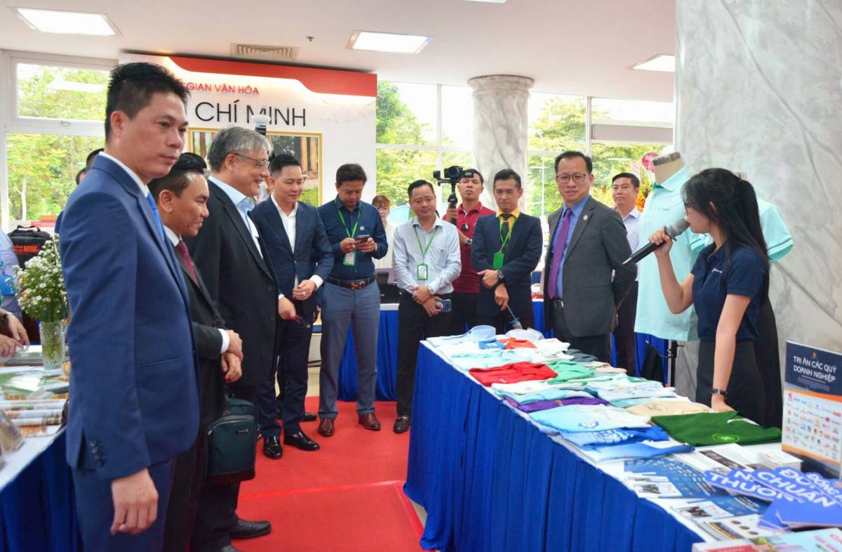 những cuộc gặp gỡ trực tiếp theo mô hình B2B
