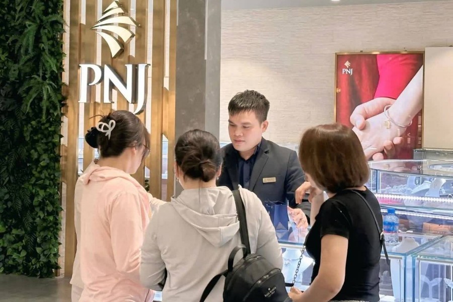 9 triệu cổ phiếu PNJ được em trai Chủ tịch bán sạch trong 2 ngày