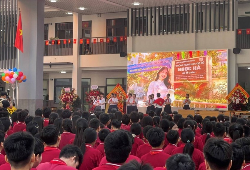 Mái trường hiện đại là niềm vui lớn với thày trò trường THCS Ngọc Hà