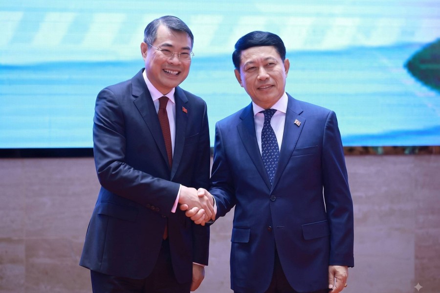 Việt Nam - Lào hướng tới kim ngạch thương mại 10 tỷ USD vào năm 2030