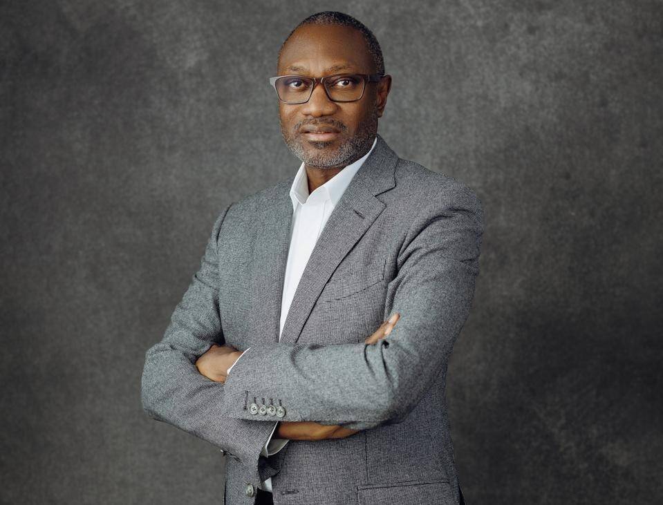 Chân dung doanh nhân Femi Otedola, Chủ tịch First HoldCo, tập đoàn mẹ của First Bank of Nigeria.