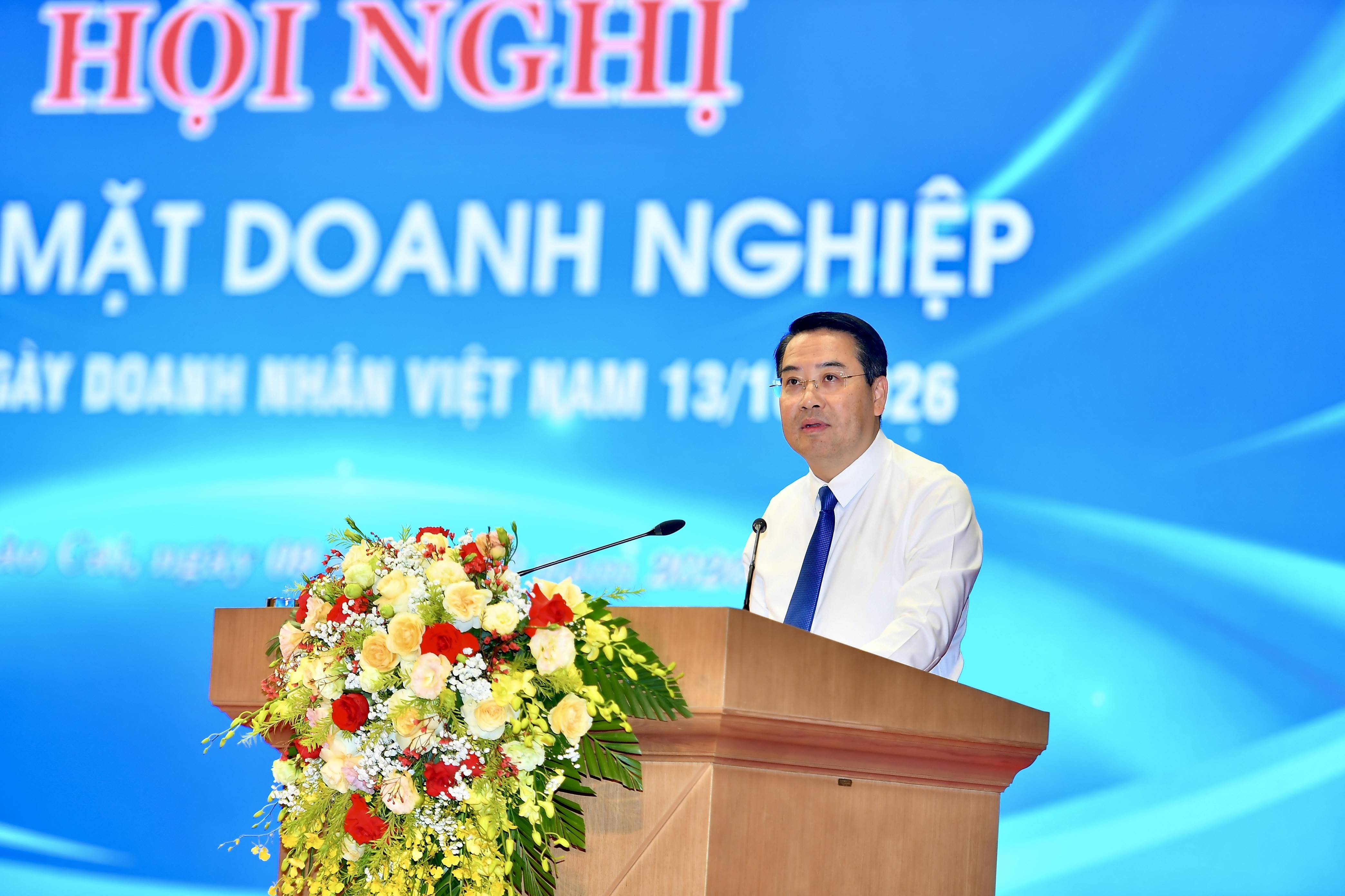 CHủ