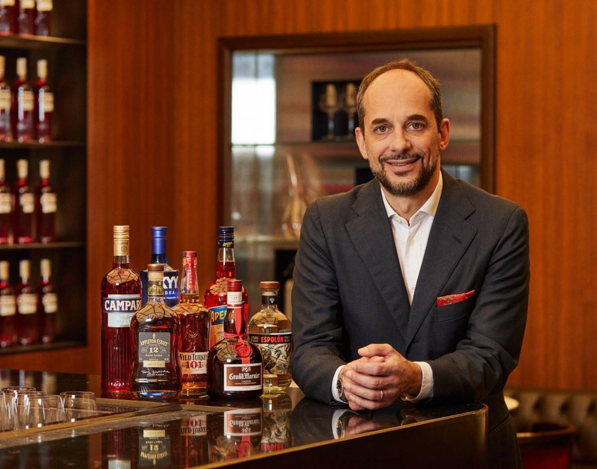 Chân dung doanh nhân Luca Garavoglia, Chủ tịch Campari Group, người gắn bó với quá trình mở rộng quốc tế của tập đoàn đồ uống Italy.