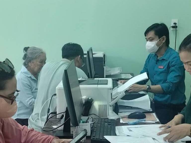 Phường Hiệp Bình công khai thủ tục khai sinh, khai tử, đất đai và phòng, chống tham nhũng