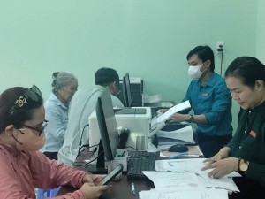 Phường Hiệp Bình công khai thủ tục khai sinh, khai tử, đất đai và phòng, chống tham nhũng