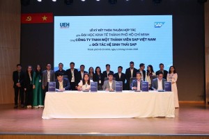 AI thay đổi doanh nghiệp, đại học phải đổi mới đào tạo