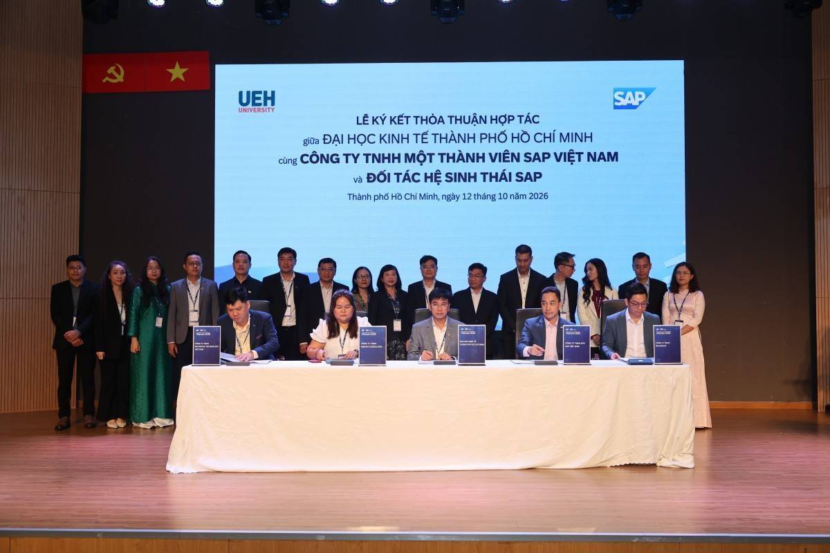 AI thay đổi doanh nghiệp, đại học phải đổi mới đào tạo
