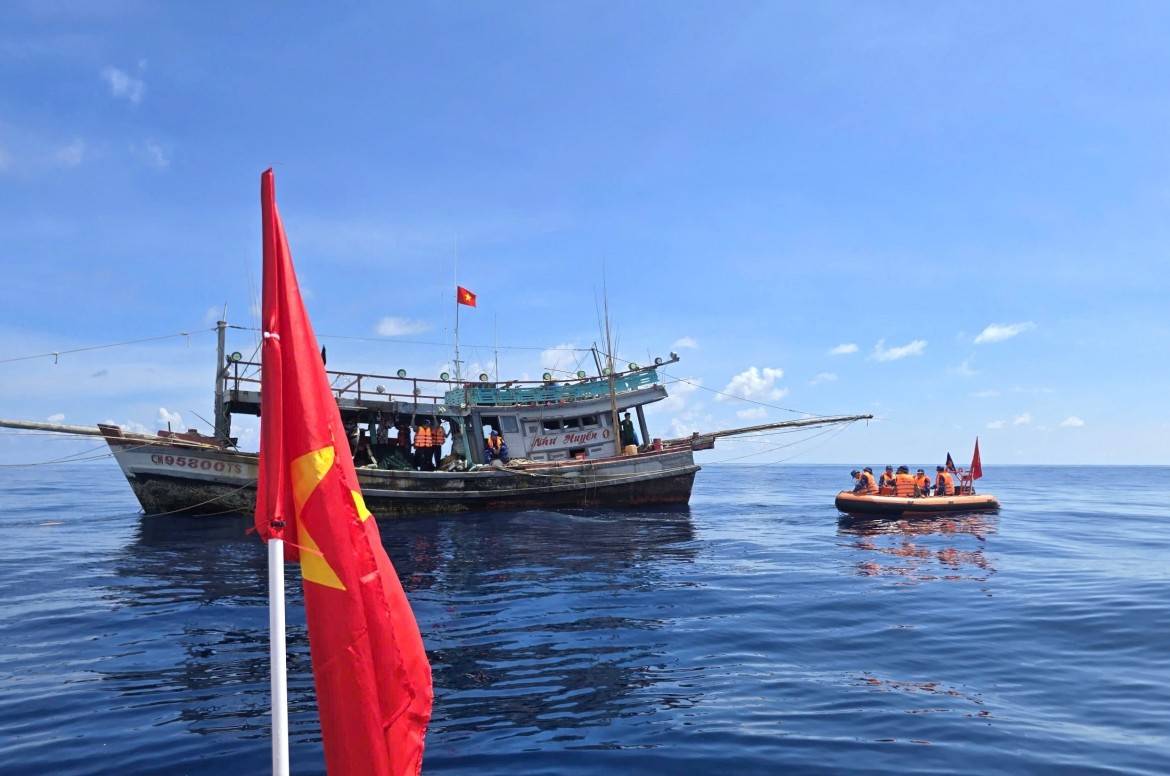 Phó Thủ tướng Hồ Quốc Dũng yêu cầu thực hiện nghiêm “5 không”, quyết tâm gỡ thẻ vàng IUU
