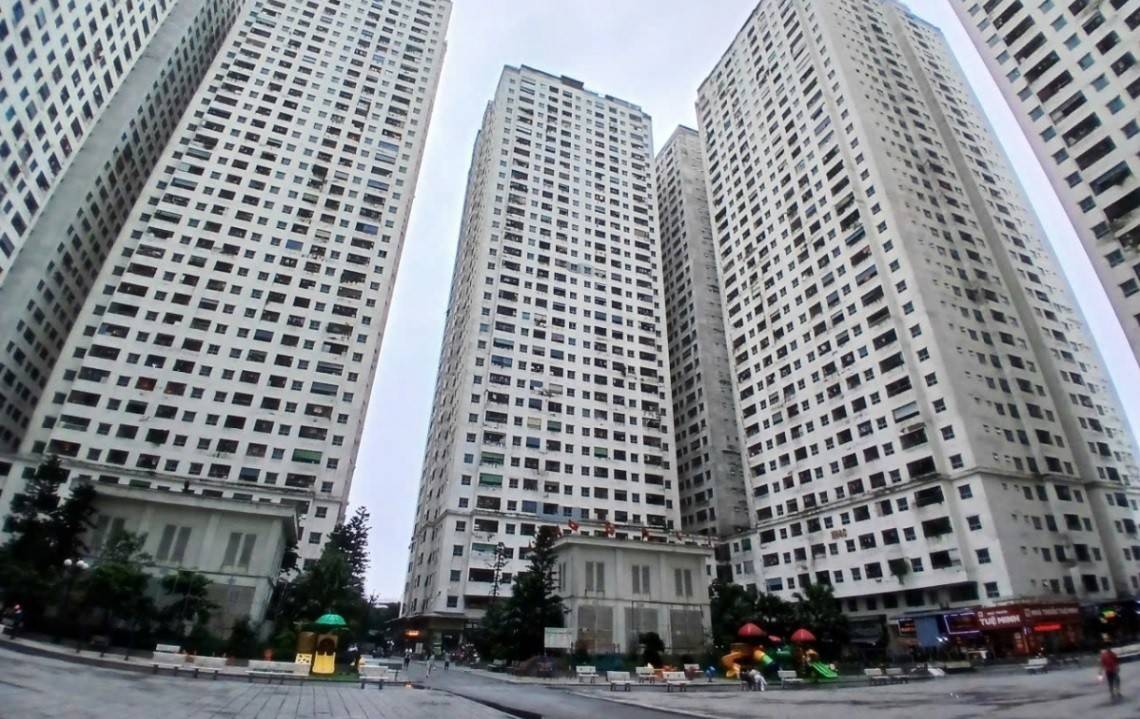 Dự án tổ hợp chung cư HH Linh Đàm chỉ được phép xây dựng 27 tầng, tuy nhiên chủ đầu tư đã xây dựng tới 36 tầng với các tòa HH4 và 41 tầng đối với các tòa HH1, HH2, HH3, vượt nhiều tầng so với quy hoạch được phê duyệt - Ảnh: https://vov.vn