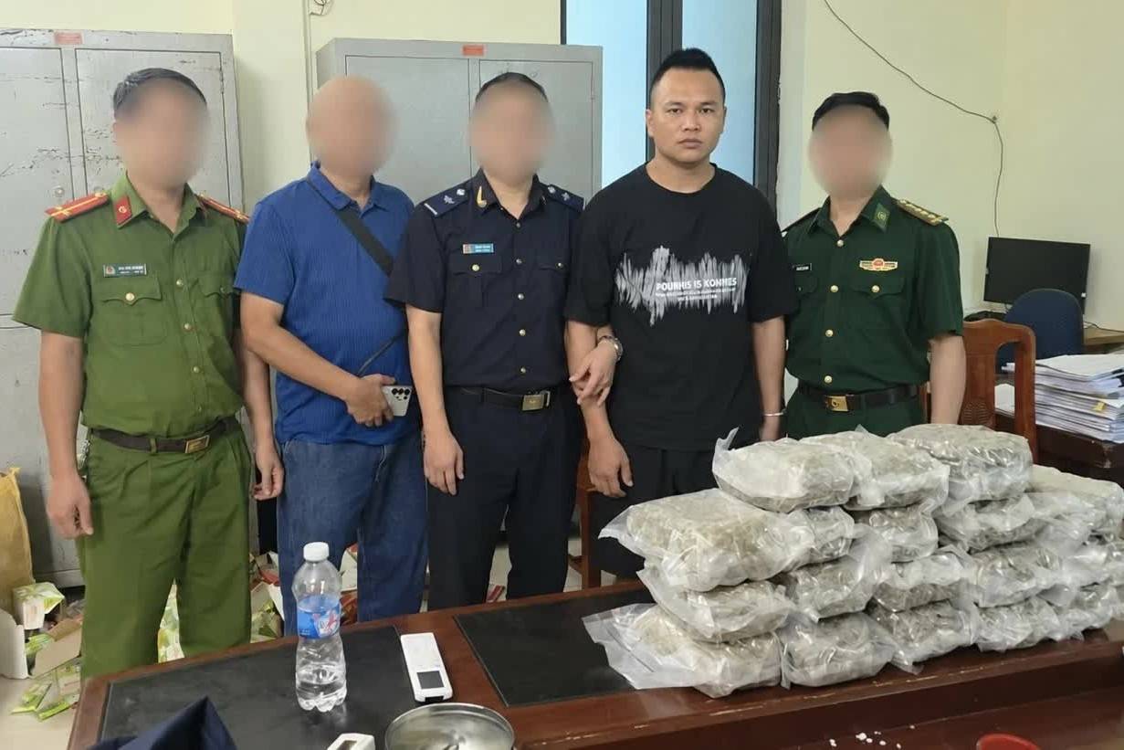 Hà Tĩnh: Hải quan Cầu Treo phát hiện 2 vụ vận chuyển ma túy, thu giữ gần 11 kg tang vật