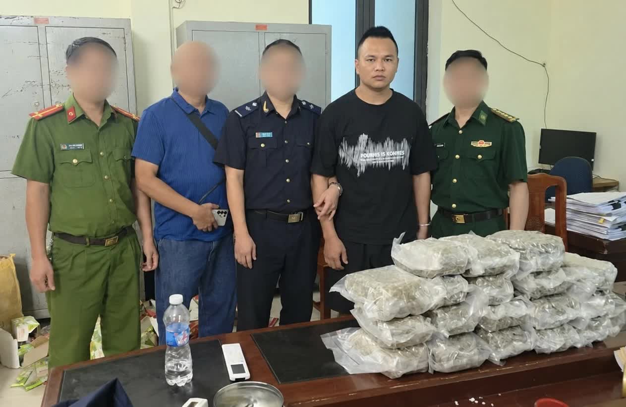 Hà Tĩnh: Hải quan Cầu Treo phát hiện 2 vụ vận chuyển ma túy, thu giữ gần 11 kg tang vật