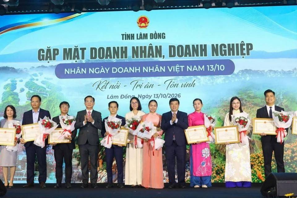 Lâm Đồng cam kết tháo gỡ vướng mắc dự án, đồng hành cùng doanh nghiệp