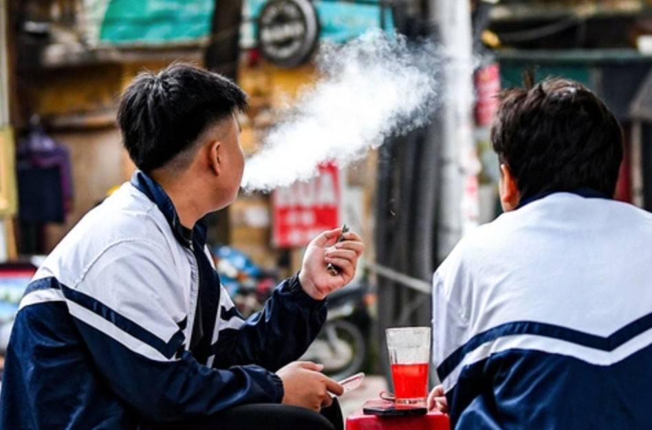 Kiểm soát  mua bán và hút thuốc lá là nhiệm vụ gắn trực tiếp với sức khỏe cộng đồng.