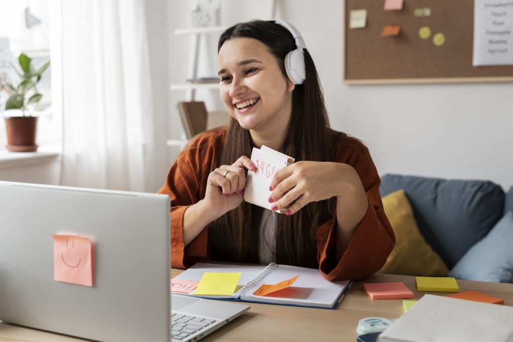 Người đi làm tự tạo ưu thế từ thói quen học tiếng Anh mỗi ngày