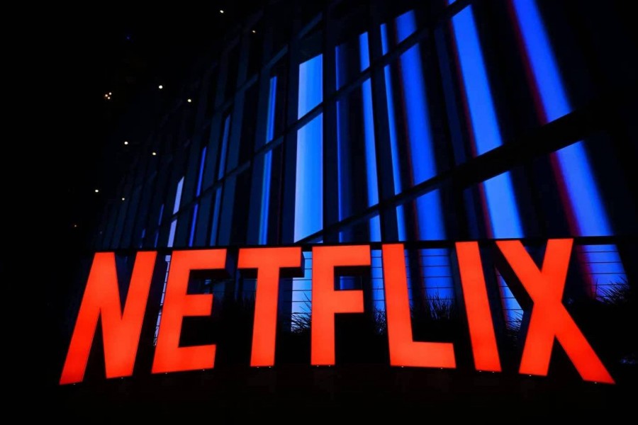 Netflix dự kiến sa thải 1.000 nhân viên, cổ phiếu giảm 40% trong một năm