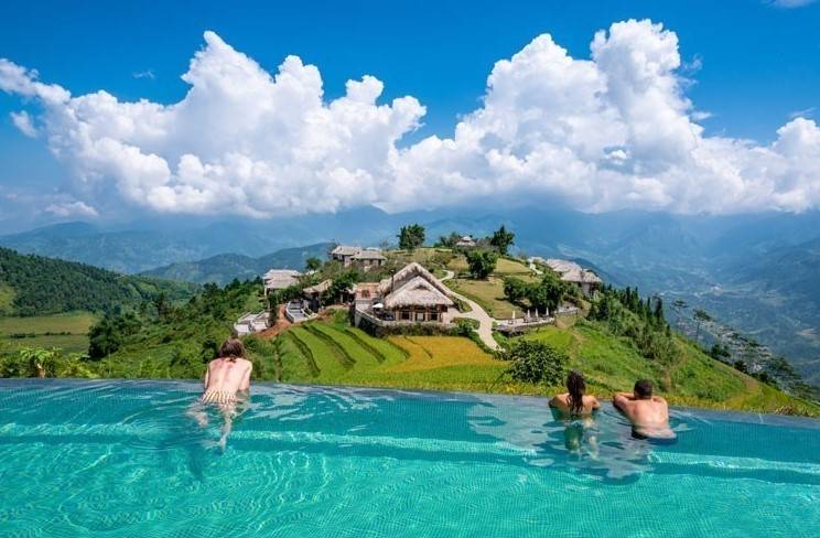  Lào Cai có 2.138 cơ sở lưu trú với khoảng 20.600 phòng. Kết nối lưu trú, lữ hành và trải nghiệm bản địa giúp nâng chất lượng, gia tăng giá trị du lịch.