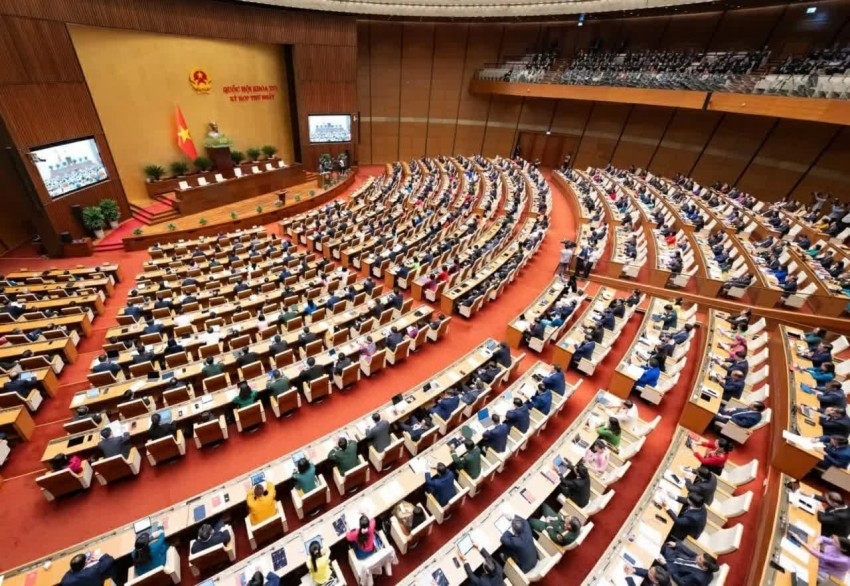 Quốc hội khóa XVI khai mạc kỳ họp thứ hai, bàn nhiều quyết sách quan trọng