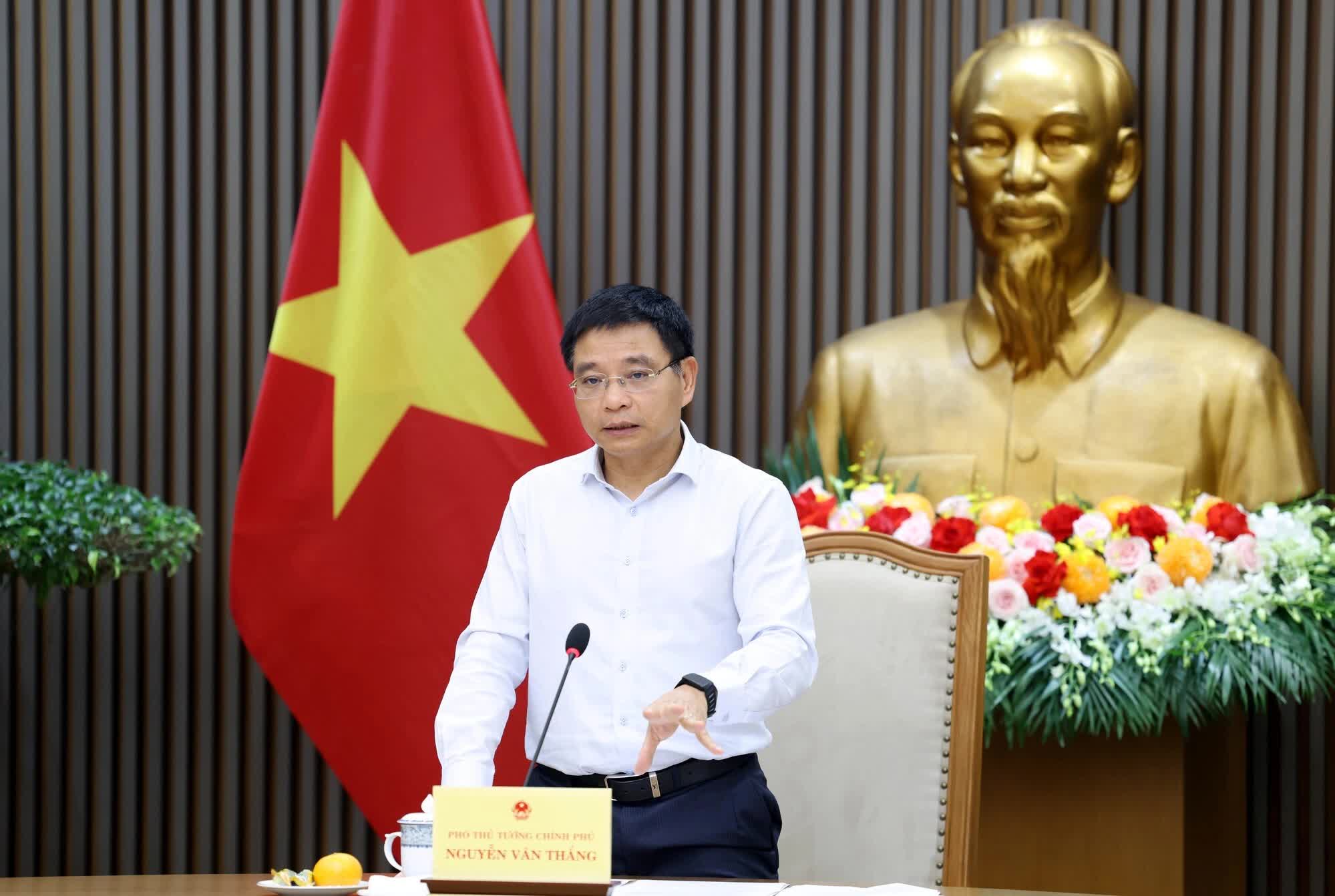 Phó Thủ tướng Nguyễn Văn Thắng yêu cầu giảm lãi suất cho vay 1,5 - 2%