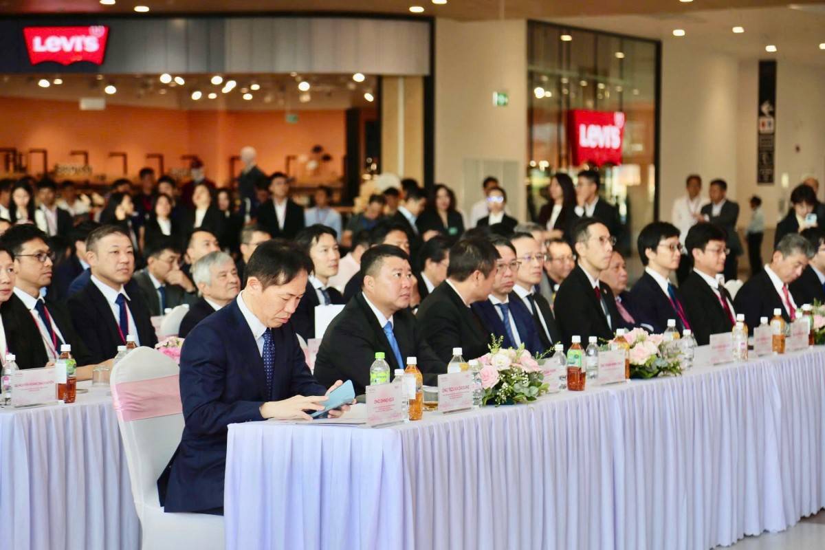 Các đại biểu tham dự