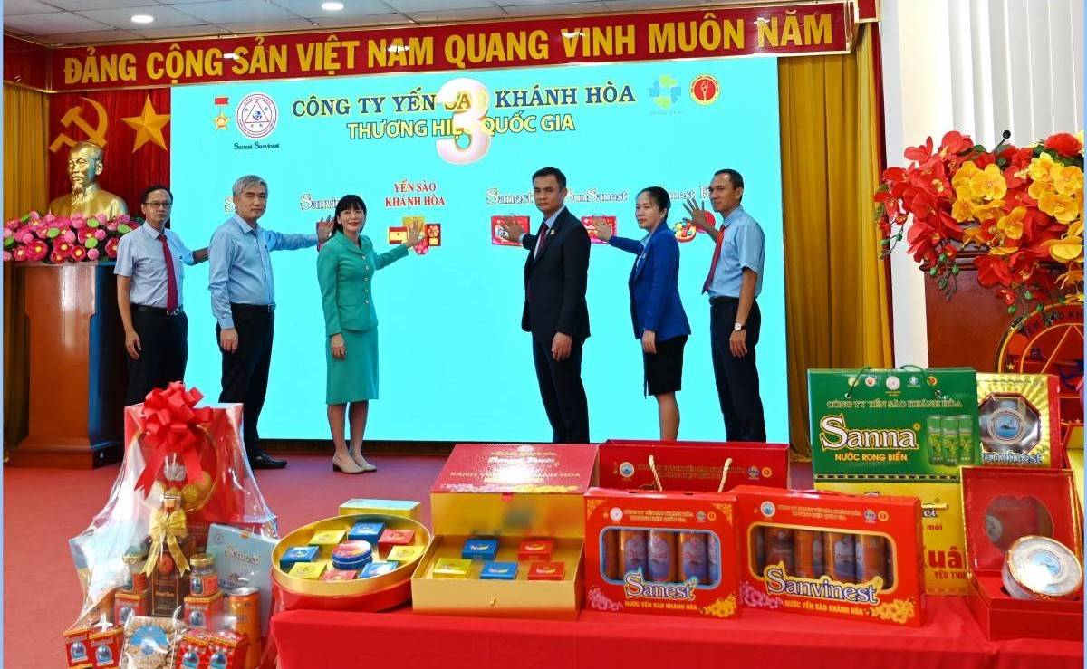Yến sào Khánh Hòa đưa trung tâm thí nghiệm, kiểm nghiệm vào hoạt động