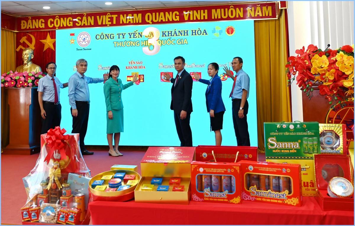 Yến sào Khánh Hòa đưa trung tâm thí nghiệm, kiểm nghiệm vào hoạt động