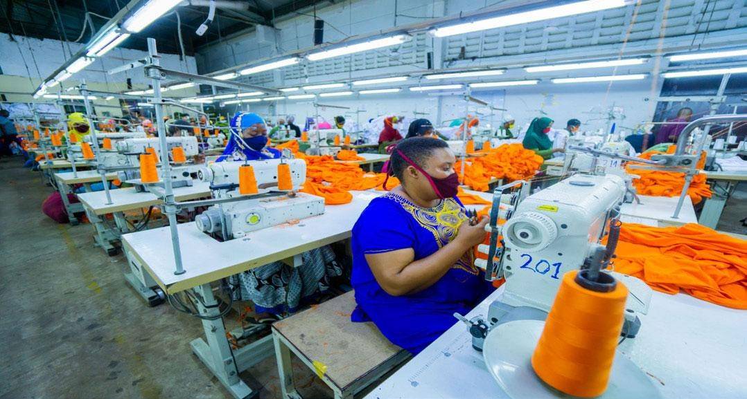 Sản xuất công nghiệp là một trụ cột trong hoạt động của MeTL Group, với các lĩnh vực như dệt may, dầu ăn, thực phẩm và hàng tiêu dùng.