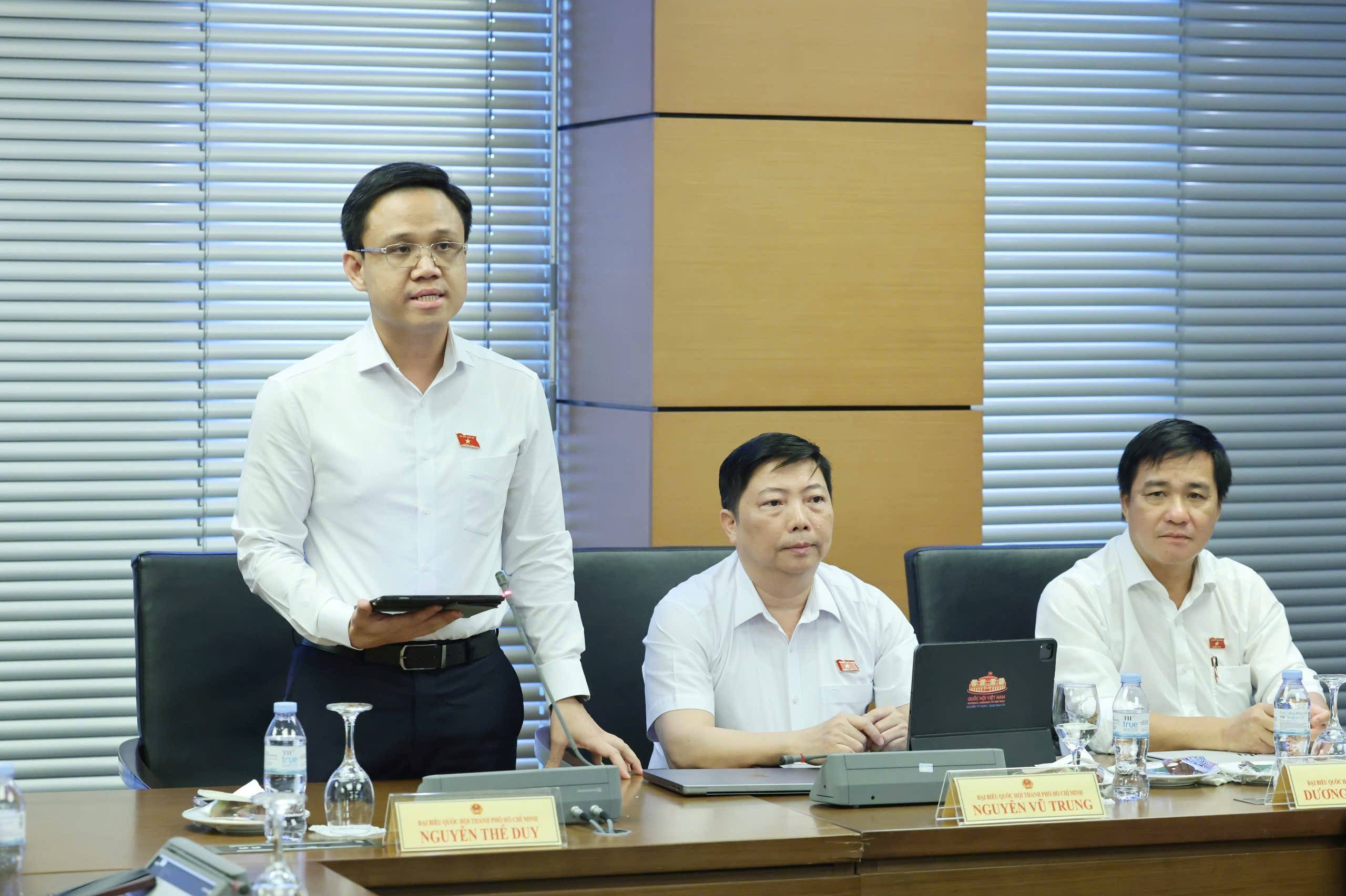 Gỡ nút thắt, mở đường cho điện xanh trong khu công nghiệp