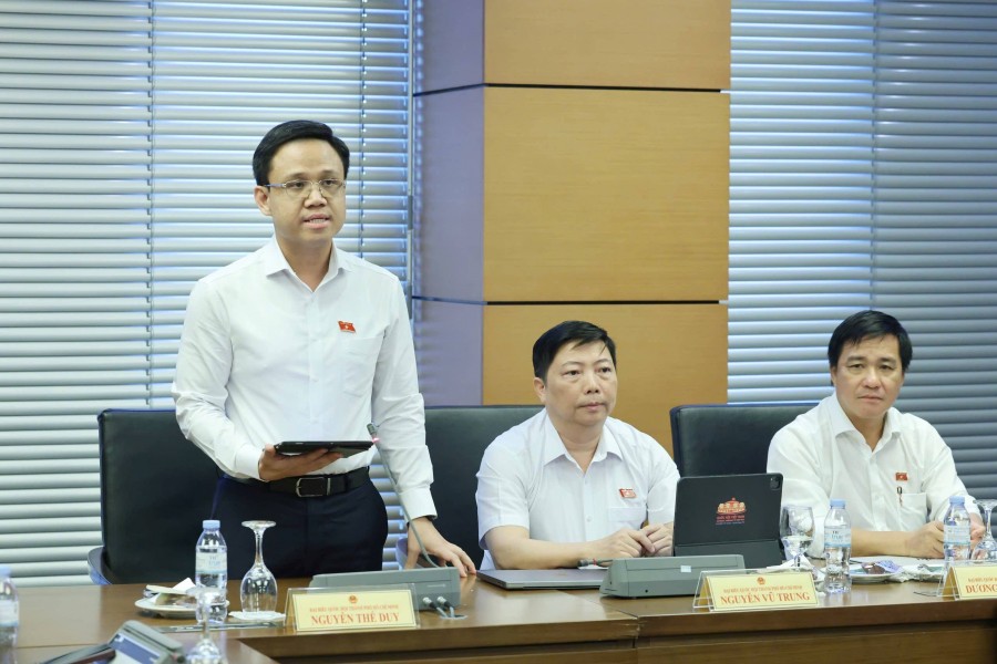 Gỡ nút thắt, mở đường cho điện xanh trong khu công nghiệp