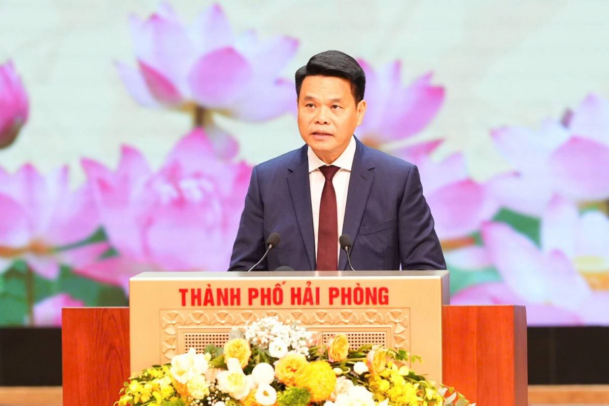 Đồng chí Lê Ngọc Châu, Ủy viên Trung ương Đảng, Bí thư Thành ủy, Trưởng Đoàn đại biểu Quốc hội thành phố Hải Phòng phát biểu. Ảnh : Cổng TTĐT TP Hải Phòng