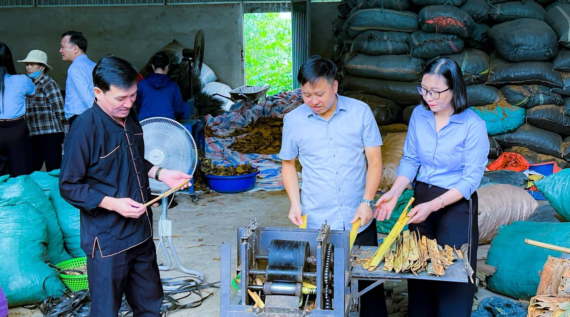 Ông Hà Trung Kiên, Phó Bí thư Đảng ủy - Chủ tịch UBND xã Tân Hợp