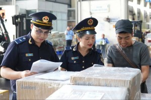 VCCI kiến nghị gỡ vướng thủ tục hải quan, giảm gánh nặng cho doanh nghiệp