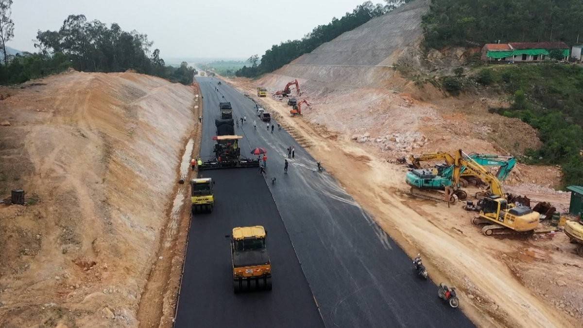 Hà Tĩnh giải ngân gần 6.950 tỷ đồng vốn đầu tư công, đạt 99,9% kế hoạch Thủ tướng giao
