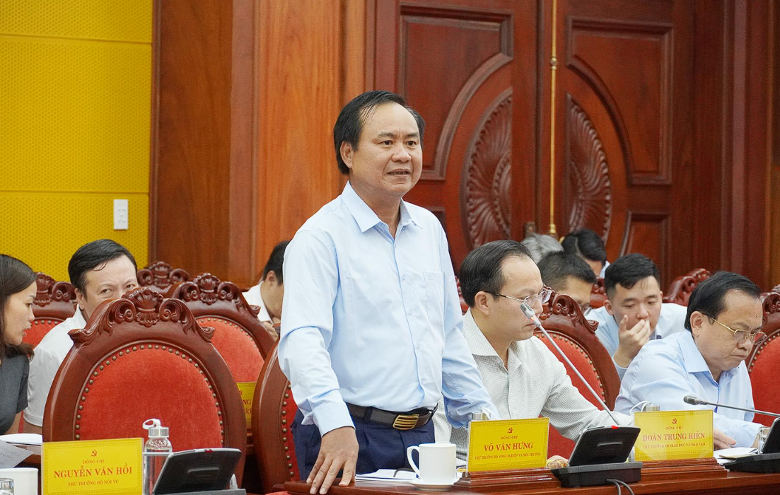 Phó Thủ tướng Lê Tiến Châu chỉ đạo các giải pháp thúc đẩy tăng trưởng tại Quảng Trị