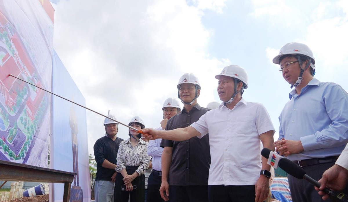 Phó Thủ tướng Lê Tiến Châu chỉ đạo các giải pháp thúc đẩy tăng trưởng tại Quảng Trị