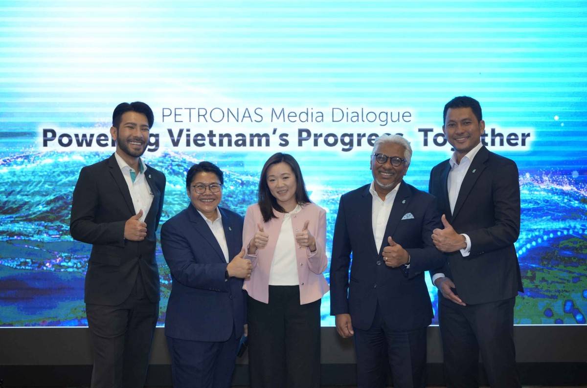 PETRONAS và Petrovietnam hợp tác thăm dò dầu khí ngoài khơi Việt Nam