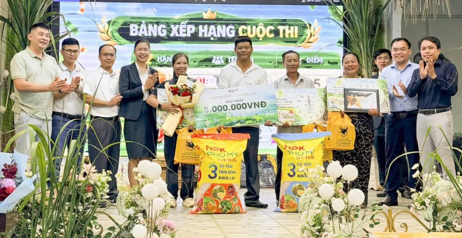 AgriS Phan Rang hỗ trợ nông dân chống hạn, nâng năng suất mía