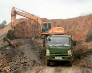 Phú Thọ: Khởi tố giám đốc khai thác đất trái phép hơn 542 triệu đồng