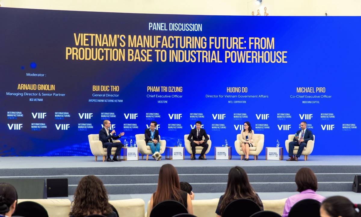 Phiên thảo luận tại Hội nghị Sản xuất Công nghiệp Quốc tế do VEC & dmg events đồng tổ chức. (Ảnh: BTC)