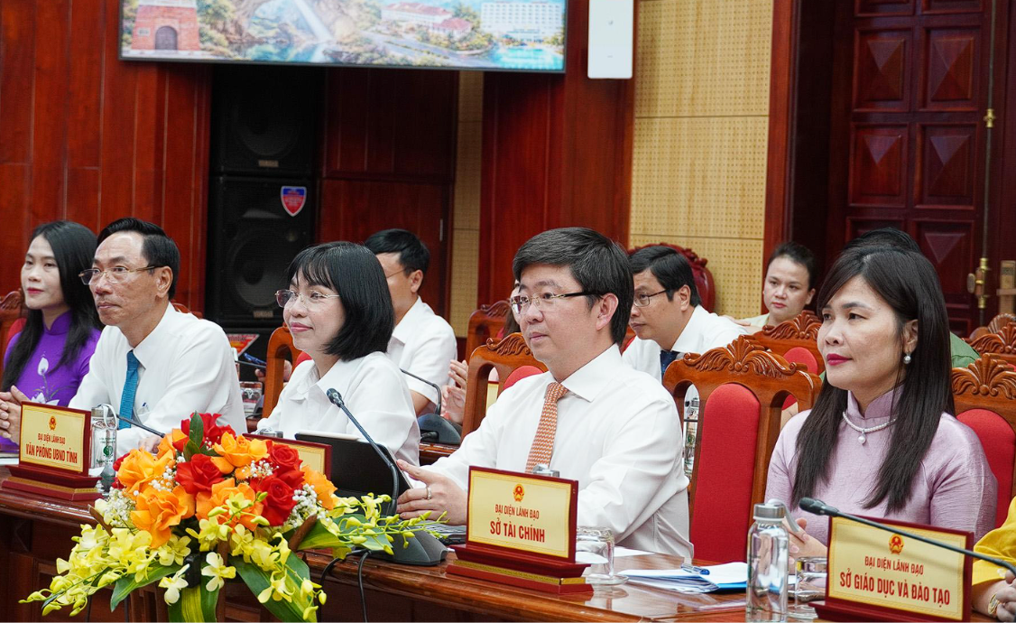 Quảng Trị và Saigontourist Group hợp tác phát triển sản phẩm, mở rộng thị trường du lịch