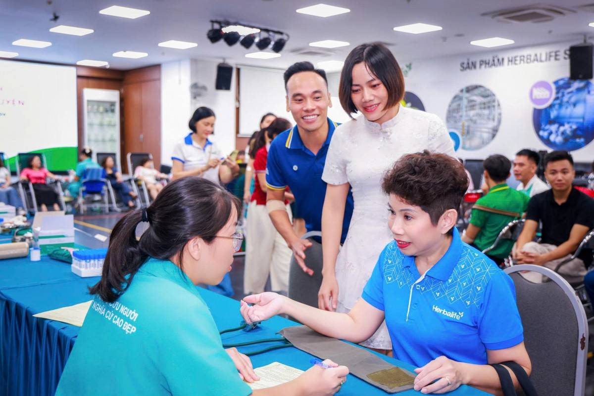 183 đơn vị máu được tiếp nhận từ chương trình hiến máu tại Hà Nội và TP.Hồ Chí Minh