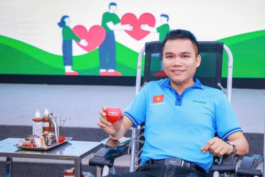 183 đơn vị máu được tiếp nhận từ chương trình hiến máu tại Hà Nội và TP.Hồ Chí Minh