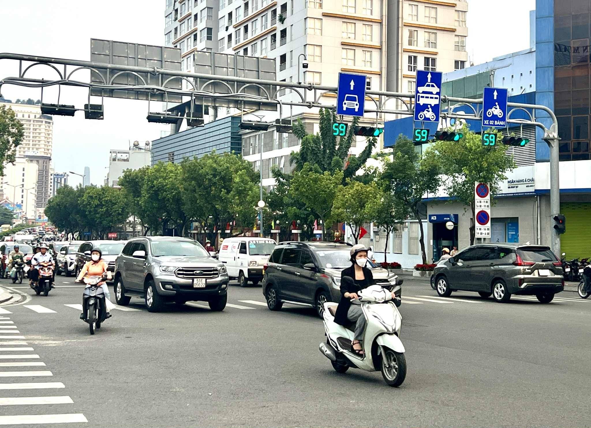 Đề xuất luật hóa kiểm soát xe xăng, dầu tại vùng phát thải thấp