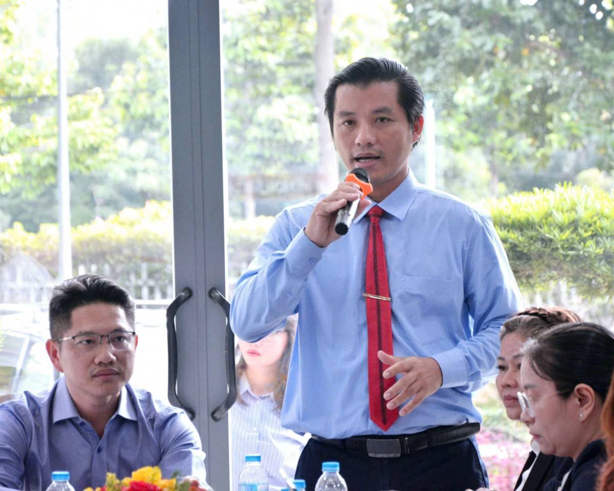 Ông Đỗ Văn Hiếu, Chủ tịch Hội Doanh nghiệp Tài chính và Bất động sản TP. Hồ Chí Minh, đơn vị trực thuộc HCM-SME, cho biết Hội sẽ phát huy sức mạnh cộng đồng doanh nghiệp, xây dựng mạng lưới hội viên thực chất, tăng cường kết nối và hợp tác giữa các thành viên. Qua đó, Hội hướng đến tạo thêm cơ hội giao thương, chia sẻ nguồn lực, mở rộng thị trường, kết nối đầu tư và hỗ trợ hội viên nâng cao năng lực cạnh tranh, cùng phát triển bền vững và tạo ra nguồn thu